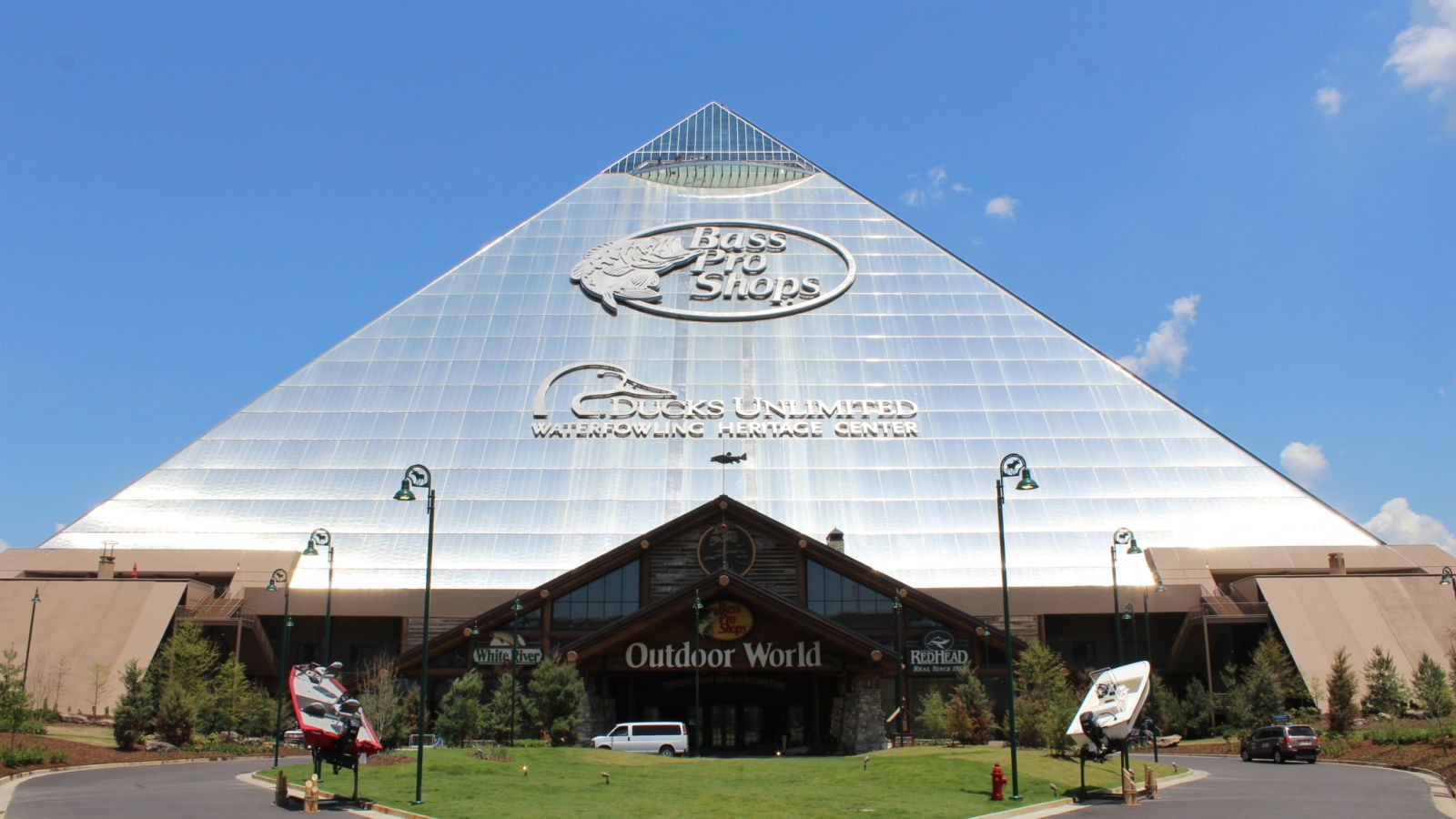 Bass Pro Shops at The Pyramid - Chad Stewart & Associates, Inc