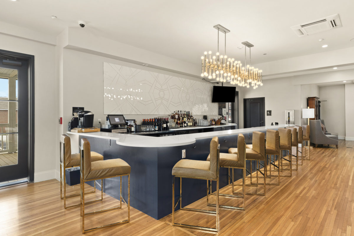 CSA Collegiate Hotel 6