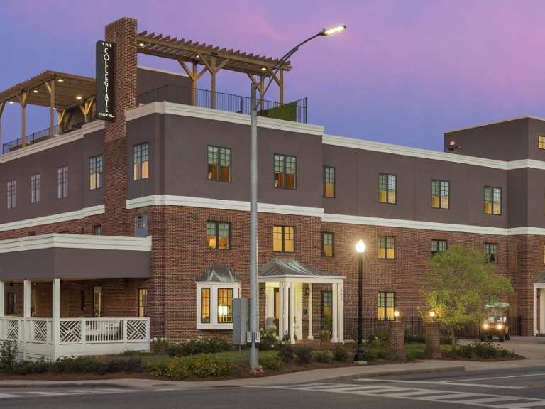 CSA Collegiate Hotel 4